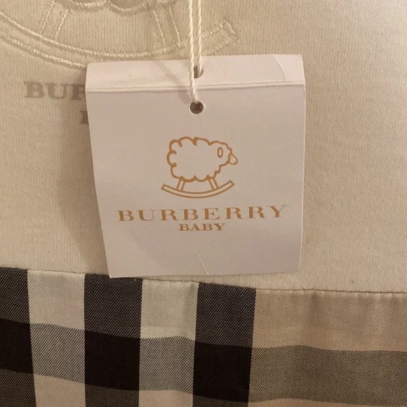 Burberry Quilted Sleep Nest